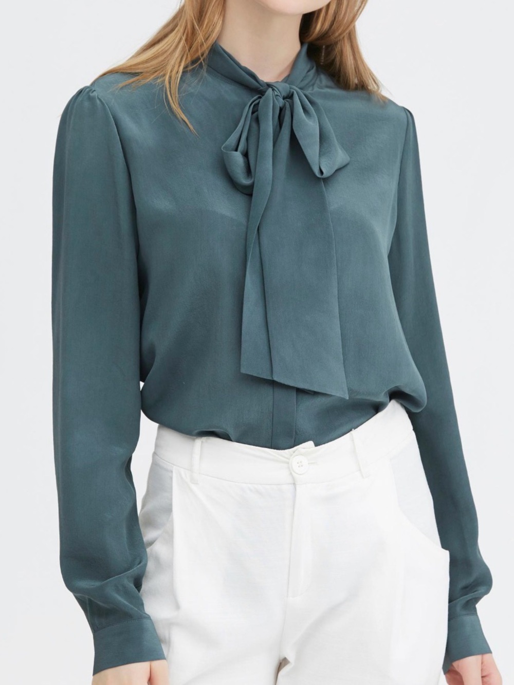 NWT Lily Silk 100% silk crepe de chine bow tie blouse Smokey Blue